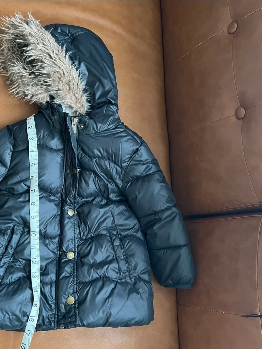 Old Navy Girls Black Hooded Puffer Coat Jacket Sz 3T with Faux Fur Hood